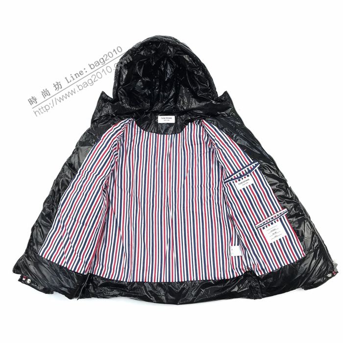 ThomBrowne男裝 TB秋冬新款紅色四杠羽絨連帽外套 高品質黑色男女同款  ydi3180